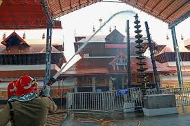 22 ജീവനക്കാര്ക്ക് കൂടി കൊവിഡ് പോസിറ്റീവ്; ഗുരുവായൂര് ക്ഷേത്രം അടച്ചു 22 ജീവനക്കാര്ക്ക് കൂടി കൊവിഡ് പോസിറ്റീവ്; ഗുരുവായൂര് ക്ഷേത്രം അടച്ചു