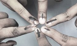 നാളെ വിധിനിര്‍ണയം;  കോഴിക്കോട് ജില്ലയില്‍ 2,533,024 വോട്ടര്‍മാര്‍ പോളിംഗ് ബൂത്തിലേക്ക്