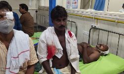 ചെറുവണ്ണൂരില് എല്ഡിഎഫ് വിജയാഹ്ലാദ പ്രകടനത്തിനു നേരെ യുഡിഎഫ് ആക്രമണം ചെറുവണ്ണൂരില് എല്ഡിഎഫ് വിജയാഹ്ലാദ പ്രകടനത്തിനു നേരെ യുഡിഎഫ് ആക്രമണം