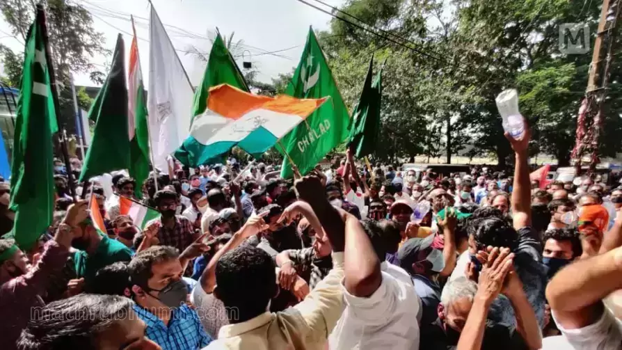റീ പോളിങ് നടന്ന രണ്ടിടങ്ങളില് വിജയം നേടി യുഡിഎഫ് റീ പോളിങ് നടന്ന രണ്ടിടങ്ങളില് വിജയം നേടി യുഡിഎഫ്