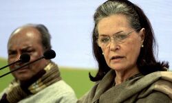 വിമതപ്രശ്‌നം പരിഹരിക്കാന്‍ കച്ചകെട്ടി കോണ്‍ഗ്രസ് നേതൃത്വം: ഈ ആഴ്ച സോണിയാഗാന്ധി കേന്ദ്ര സംസ്ഥാന നേതാക്കളെ കാണും