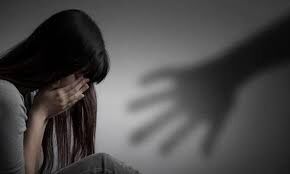 ഡല്ഹിയില് പ്രായപൂര്ത്തിയാവാത്ത പെണ്കുട്ടിയെ കൂട്ട ബലാത്സംഗത്തിരയാക്കി; നാല് പേര് പിടിയില് ഡല്ഹിയില് പ്രായപൂര്ത്തിയാവാത്ത പെണ്കുട്ടിയെ കൂട്ട ബലാത്സംഗത്തിരയാക്കി; നാല് പേര് പിടിയില്