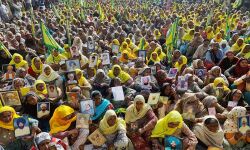 കൊടും തണുപ്പിലും കെടാതെ കര്‍ഷക രോഷം;   നിയമം പിന്‍വലിക്കാതെ ചര്‍ച്ചക്കില്ലെന്ന് കര്‍ഷകര്‍