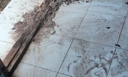 വ്യാപാരഭവന്‍ ഓഫീസില്‍ അതിക്രമം: വാതിലിന് തീയിട്ടു