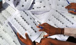 വോട്ടര്‍പട്ടിക കുറ്റമറ്റതാക്കാന്‍ രാഷ്ട്രീയ പാര്‍ട്ടികള്‍ സഹകരിക്കണം: ടിങ്കു ബിസ്വാള്‍