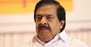 ഭാര്യയ്ക്കും മകനും കൊവിഡ്; ചെന്നിത്തല നിരീക്ഷണത്തില് ഭാര്യയ്ക്കും മകനും കൊവിഡ്; ചെന്നിത്തല നിരീക്ഷണത്തില്