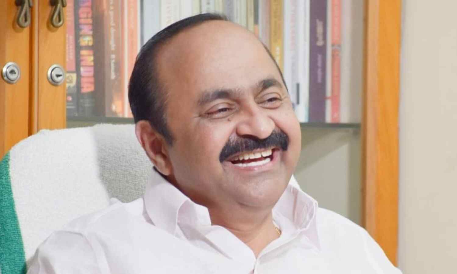 കേന്ദ്രത്തിന്റെ മറുപടി ഞെട്ടലുണ്ടാക്കുന്നത്; കെ സുരേന്ദ്രന് അഭിപ്രായം പറയാന് ബിജെപിയോടല്ല പണം ആവശ്യപ്പെട്ടത്: വി ഡി സതീശന് കേന്ദ്രത്തിന്റെ മറുപടി ഞെട്ടലുണ്ടാക്കുന്നത്; കെ സുരേന്ദ്രന് അഭിപ്രായം പറയാന് ബിജെപിയോടല്ല പണം ആവശ്യപ്പെട്ടത്: വി ഡി സതീശന്
