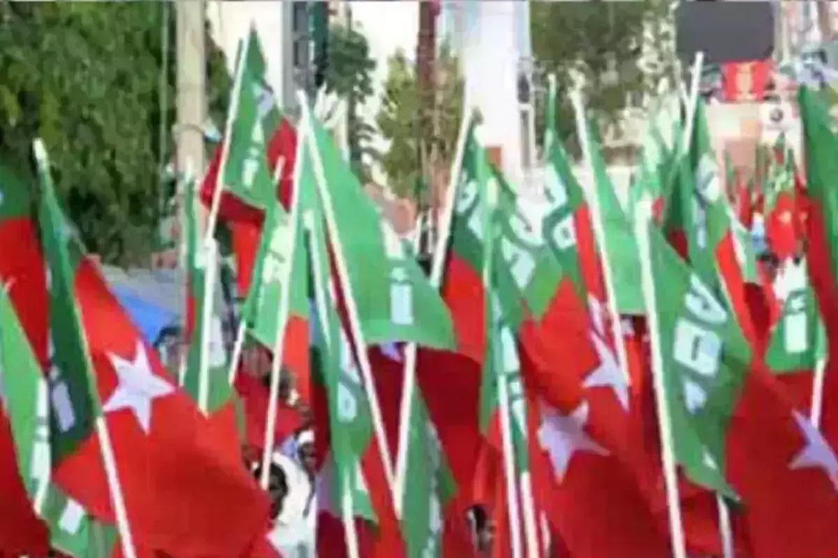 കുഞ്ഞാലിക്കുട്ടിയും ലീഗും മലപ്പുറം ജനതയെ വെല്ലുവിളിക്കുന്നു: എസ്ഡിപിഐ