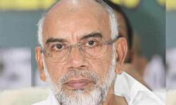 കേരളത്തിന്റെ അട്ടിപ്പേറവകാശം മുഖ്യമന്ത്രിക്ക് ആരും നല്‍കിയിട്ടില്ലെന്ന് കെപിഎ മജീദ്