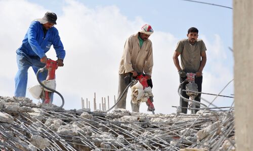 കുവൈത്ത്: 60 കഴിഞ്ഞ ബിരുദ ധാരികള്‍ അല്ലാത്തവര്‍ക്ക് തൊഴില്‍ വിസ പുതുക്കില്ല