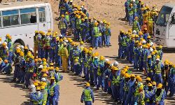 വിദേശ തൊഴിലാളികള്‍ക്ക് തൊഴില്‍ മാറ്റം: ഫീസ് ഉയര്‍ത്തില്ലെന്ന് സൗദി