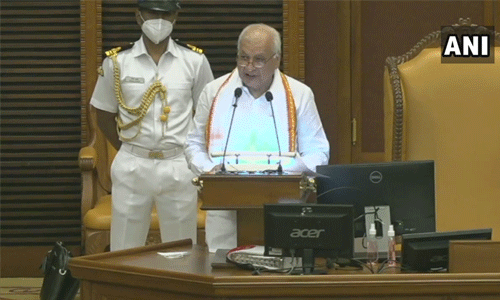 കാര്‍ഷിക നിയമം, കേന്ദ്ര ഏജന്‍സികളുടെ ഇടപെടല്‍;  നയപ്രഖ്യാപന പ്രസംഗത്തില്‍ കേന്ദ്രത്തിനെതിരേ വിമര്‍ശനവുമായി ഗവര്‍ണര്‍