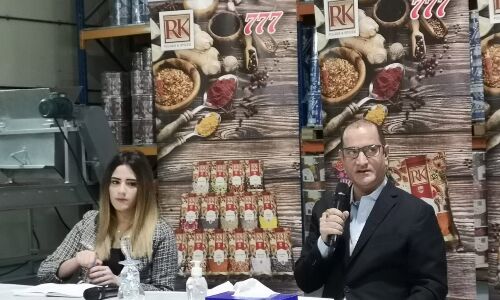 കയറ്റിറക്കുമതിക്ക് കണ്ടയ്നര് ക്ഷാമം: ഗള്ഫ് വിപണിയില് ഭക്ഷ്യോല്പ്പന്നങ്ങള്ക്ക് വില കൂടും കയറ്റിറക്കുമതിക്ക് കണ്ടയ്നര് ക്ഷാമം: ഗള്ഫ് വിപണിയില് ഭക്ഷ്യോല്പ്പന്നങ്ങള്ക്ക് വില കൂടും