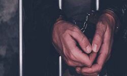 തീകൊളുത്തി കൊല്ലാന് ഭര്ത്താവിന്റെ ശ്രമം; ഓടിമാറിയതിനാല് യുവതി തലനാരിഴയ്ക്കു രക്ഷപ്പെട്ടു തീകൊളുത്തി കൊല്ലാന് ഭര്ത്താവിന്റെ ശ്രമം; ഓടിമാറിയതിനാല് യുവതി തലനാരിഴയ്ക്കു രക്ഷപ്പെട്ടു