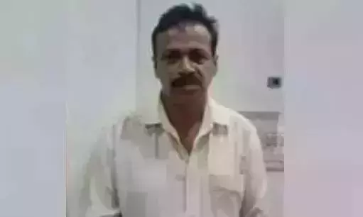 ദത്തെടുത്ത പെണ്‍കുട്ടിയെ 60കാരന്‍ പീഡിപ്പിച്ച സംഭവം; ആരോഗ്യമന്ത്രി റിപ്പോര്‍ട്ട് തേടി