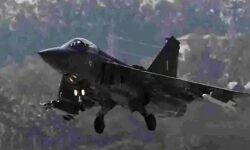 കാബിനറ്റ് കമ്മിറ്റി 48,000 കോടി അനുവദിച്ചു; വ്യോമസേനയിലേക്ക് 83 തേജസ് വിമാനങ്ങള്‍ കൂടി