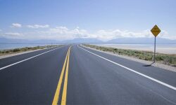 അയ്യന്തോള്‍-പുഴയ്ക്കല്‍ മോഡല്‍ റോഡ് നാലാംഭാഗ നിര്‍മാണത്തിന് 20 കോടി