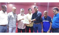 കോഴിക്കോട് തെക്കേപ്പുറം കൂട്ടായ്മ യാത്രയയപ്പ്‌നല്‍കി