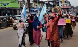 കര്‍ഷകസമരത്തിന് ഐക്യദാര്‍ഢ്യവുമായി വിദ്യാര്‍ഥിനികള്‍