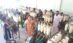 ഖാദി സ്പിന്നിംഗ് മില്ലിന്റെ പ്രവര്‍ത്തനം പുനഃരാരംഭിച്ചു