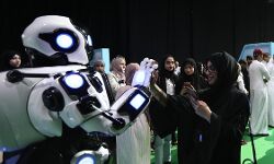 യു.എ.ഇയിലെ വിദേശി വിദ്യാര്‍ഥികള്‍ക്ക് മാതാപിതാക്കളെ കൊണ്ടുവരാന്‍ അനുമതി