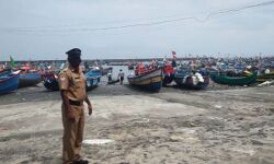 കൊവിഡ്; ഹാര്‍ബറുകളിലും ലേലഹാളുകളിലും നിയന്ത്രണങ്ങള്‍ ഏര്‍പ്പെടുത്തും