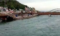 ഗംഗാ ജലം കുടിക്കാന്‍ യോഗ്യമല്ലെന്ന് ഉത്തര്‍പ്രദേശ് മലിനീകരണ നിയന്ത്രണ ബോര്‍ഡ്