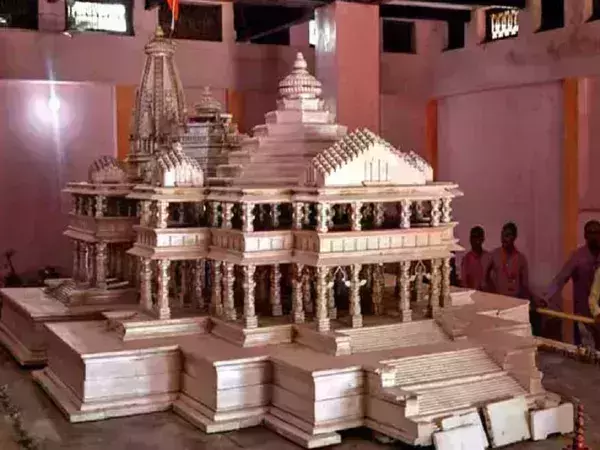 രാമന്റെ പേരില്‍ ഒരു രൂപ; രാമക്ഷേത്ര നിര്‍മാണത്തിന് പണപ്പിരിവുമായി എന്‍എസ്‌യു