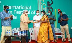 ചലച്ചിത്രമേള ഡെലിഗേറ്റ് സെല്‍ തുടങ്ങി; പാസ് വിതരണം രാത്രി ഏഴു വരെ