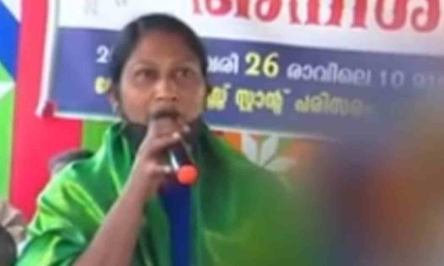 വാളയാര് പെണ്കുട്ടികളുടെ മാതാവ് അറസ്റ്റില് വാളയാര് പെണ്കുട്ടികളുടെ മാതാവ് അറസ്റ്റില്