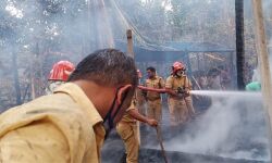 കാവനൂരില്‍ ഫര്‍ണിച്ചര്‍ ഷെഡിന് തീപ്പിടിച്ചു