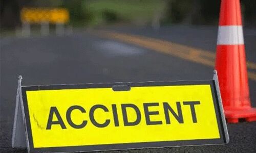 തൃശൂരില് ബൈക്കുകള് കൂട്ടിയിടിച്ച് പോലിസുകാരന് മരിച്ചു തൃശൂരില് ബൈക്കുകള് കൂട്ടിയിടിച്ച് പോലിസുകാരന് മരിച്ചു