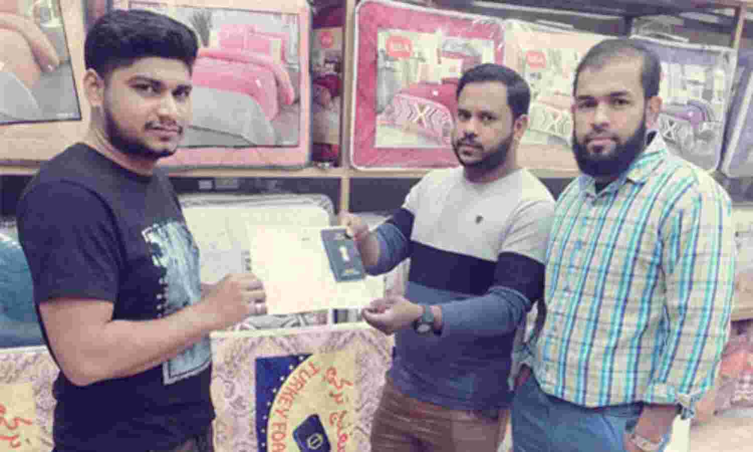 സോഷ്യല് ഫോറം ഇടപെടല്; ഹുറൂബില് കുടുങ്ങി ദുരിതത്തിലായ കണ്ണൂര് സ്വദേശി നാടണഞ്ഞു സോഷ്യല് ഫോറം ഇടപെടല്; ഹുറൂബില് കുടുങ്ങി ദുരിതത്തിലായ കണ്ണൂര് സ്വദേശി നാടണഞ്ഞു