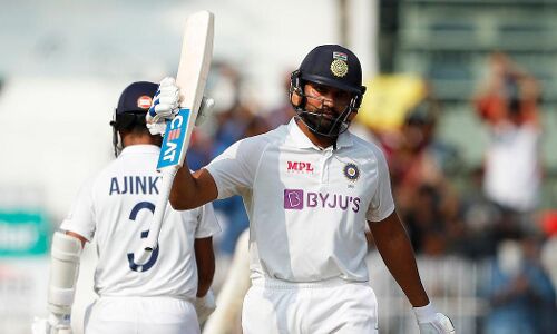 രോഹിത്തിന് സെഞ്ചുറി; ആദ്യദിനം ഇന്ത്യക്ക് ആശ്വാസം