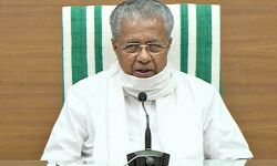 തന്റെ പരിപാടികളില് കറുത്ത മാസ്കിന് വിലക്കില്ല; പ്രചാരണങ്ങള് തള്ളി മുഖ്യമന്ത്രി തന്റെ പരിപാടികളില് കറുത്ത മാസ്കിന് വിലക്കില്ല; പ്രചാരണങ്ങള് തള്ളി മുഖ്യമന്ത്രി