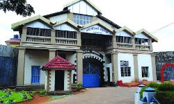 വിയ്യൂര് ജയിലില് നിന്നും തടവുകാരന് രക്ഷപ്പെട്ടു വിയ്യൂര് ജയിലില് നിന്നും തടവുകാരന് രക്ഷപ്പെട്ടു