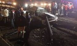 മുംബൈ പൂനെ എക്‌സ്പ്രസ് ഹൈവേയില്‍ വാഹനാപകടം : ആറ് മരണം, ആഞ്ച് പേര്‍ക്ക് പരിക്ക്