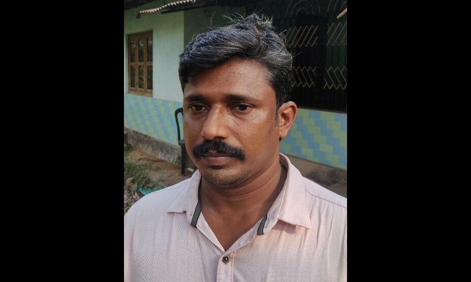 രണ്ടു കിലോ കഞ്ചാവുമായി യുവാവ് പിടിയില് രണ്ടു കിലോ കഞ്ചാവുമായി യുവാവ് പിടിയില്