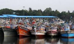 ആഴക്കടല്‍ മത്സ്യബന്ധനത്തിന് വിദേശകമ്പനിക്ക് അനുമതി;  തീരദേശ ഹര്‍ത്താല്‍ തുടങ്ങി