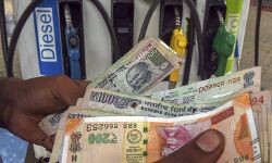 ഇന്ധന വില വീണ്ടും വര്‍ധിച്ചു; 93 രൂപ കടന്ന് പെട്രോള്‍ വില
