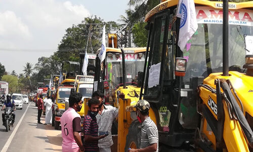 നാളെ സംയുക്ത വാഹന പണിമുടക്ക്്: പരീക്ഷകള്‍ മാറ്റി; കെഎസ്ആര്‍ടിസിയും സ്വകാര്യ ബസ്സുകളും സര്‍വീസ് നടത്തില്ല