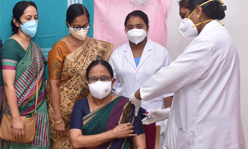 പരിഹസിക്കാന്‍ ചുമതലയെടുത്തവരോട് സഹതാപമേയുള്ളു;  വാക്‌സിനേഷന്‍ ട്രോളിനെതിരേ കെ കെ ശൈലജ