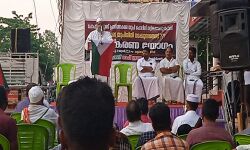 യുപിയില് പൗരന്മാര്ക്ക് യാത്രാസ്വാതന്ത്ര്യമില്ലെന്ന് കരമന അഷ്റഫ് മൗലവി യുപിയില് പൗരന്മാര്ക്ക് യാത്രാസ്വാതന്ത്ര്യമില്ലെന്ന് കരമന അഷ്റഫ് മൗലവി