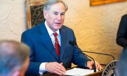 കൊവിഡ് നിയന്ത്രണവിധേയമെന്ന്; ടെക്‌സസില്‍ ഇനി മാസ്‌ക് നിര്‍ബന്ധമല്ല