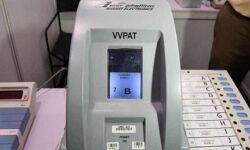 എല്ലാ ബൂത്തുകളിലും വിവിപാറ്റ് മെഷീന്: ഉദ്ദേശിച്ച സ്ഥാനാര്ഥിക്ക് വോട്ട് ലഭിച്ചത് ഉറപ്പാക്കാം; തെറ്റായ ആരോപണത്തിന് ശിക്ഷയും എല്ലാ ബൂത്തുകളിലും വിവിപാറ്റ് മെഷീന്: ഉദ്ദേശിച്ച സ്ഥാനാര്ഥിക്ക് വോട്ട് ലഭിച്ചത് ഉറപ്പാക്കാം; തെറ്റായ ആരോപണത്തിന് ശിക്ഷയും