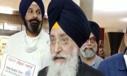 ഇന്ധനവില വര്‍ധന: പഞ്ചാബ് വിധാന്‍സഭയില്‍ ശിരോമണി അകാലിദള്‍ പ്രതിഷേധം; സംസ്ഥാന സര്‍ക്കാര്‍ നികുതി കുറയ്ക്കണമെന്ന് ആവശ്യം