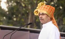 ബംഗാളില്‍ മല്‍സരിക്കില്ല; തൃണമൂലിനെ പിന്തുണയ്ക്കുമെന്നു ശിവസേന