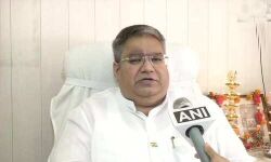 ഹിന്ദി ബെല്‍റ്റിനെ അപമാനിച്ചു; തൃണമൂല്‍ നേതാവ് ദിനേഷ് ബജാജ് പാര്‍ട്ടി വിട്ടു