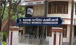 കൊച്ചി: വനിതാ കമ്മിഷന്‍ മെഗാ അദാലത്തുകള്‍ മാറ്റിവച്ചു