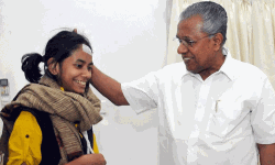 ജെഎന്‍യു നേതാവ് ഐഷേ ഘോഷ് ബംഗാളില്‍ ജനവിധി തേടുന്നു